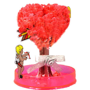 Illustration for article titled Kooky Christmas Decorations Act Like a Transforming Sponge
